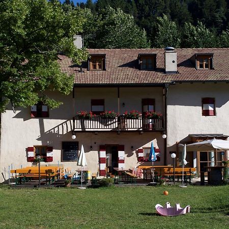 Hotel Zur Kirche Magre all' Adige Εξωτερικό φωτογραφία