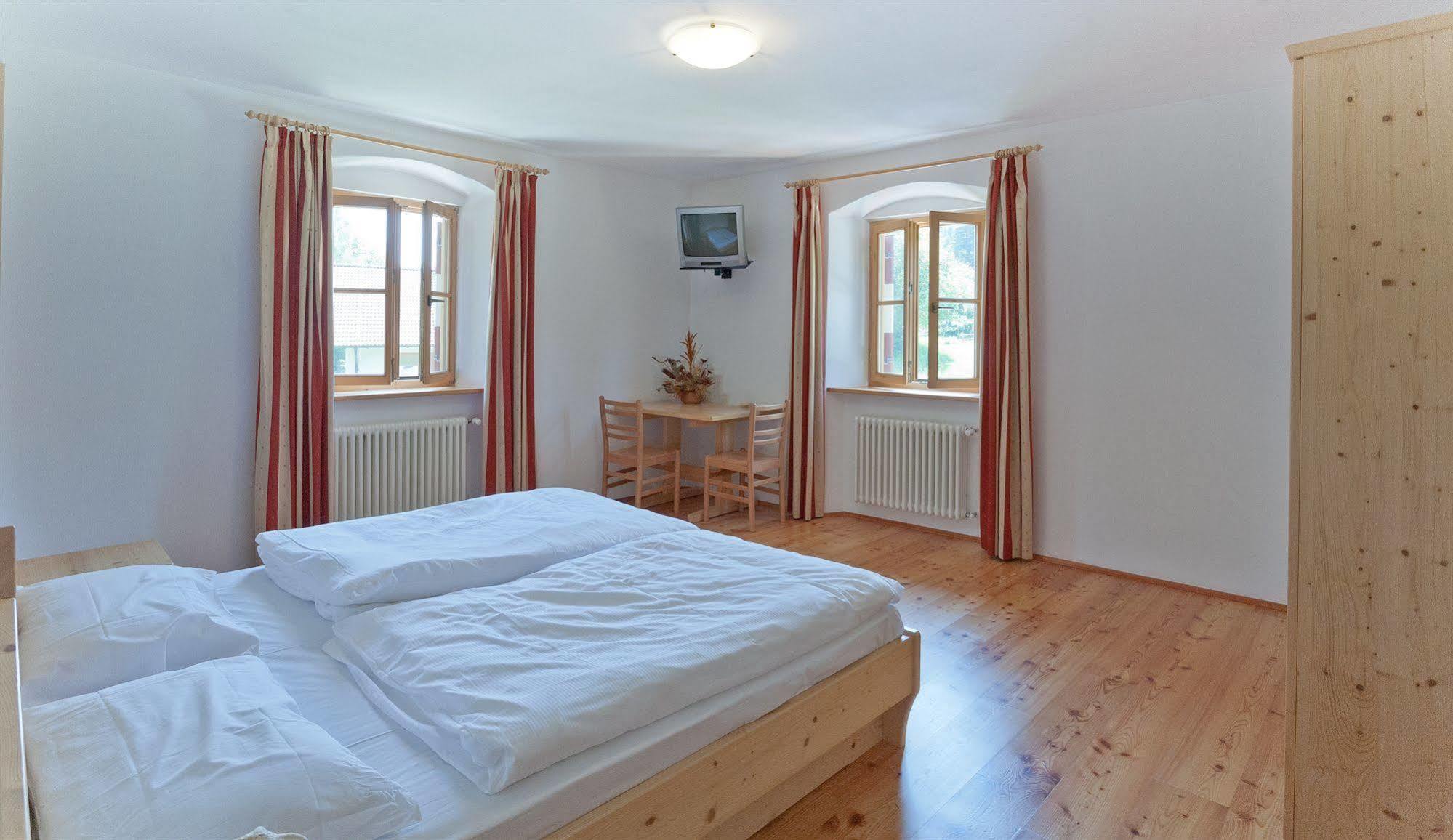 Hotel Zur Kirche Magre all' Adige Εξωτερικό φωτογραφία