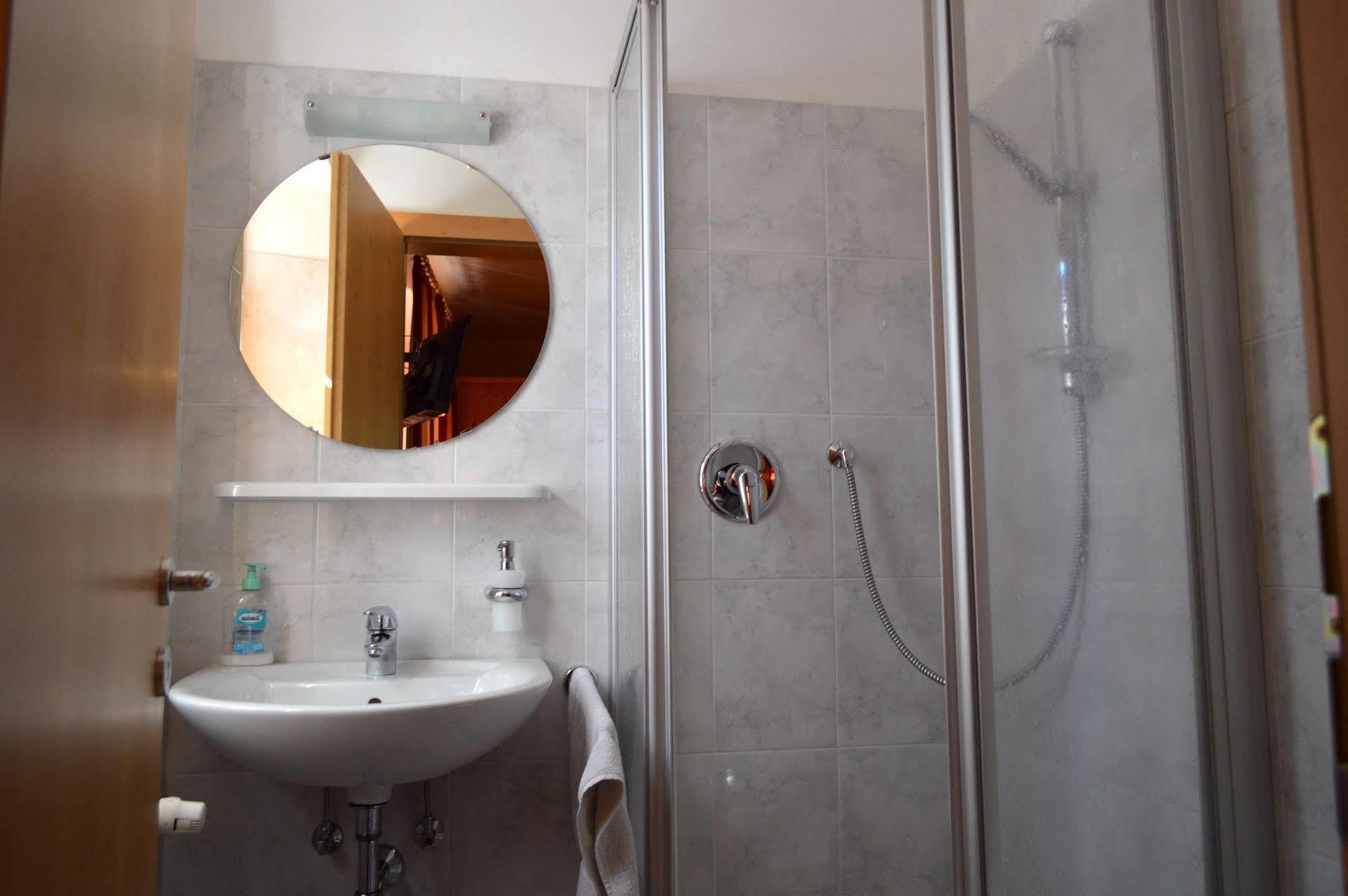 Hotel Zur Kirche Magre all' Adige Εξωτερικό φωτογραφία